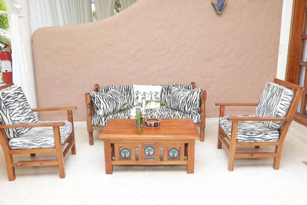 Tembo Beach Cottage 말린디 외부 사진